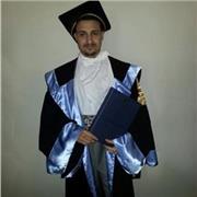 Docente impartisce lezioni di Italiano e Diritto